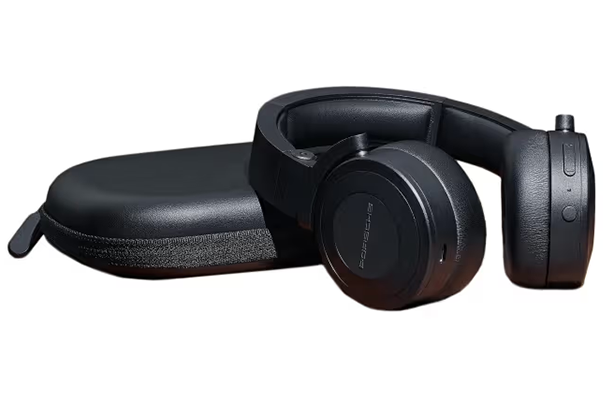 Porsche ワイヤレスヘッドホン Porsche Bluetooth Headphones : Suncoast Porsche Parts & Accessories